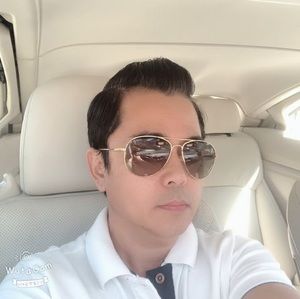 Meet your Posher, Binh